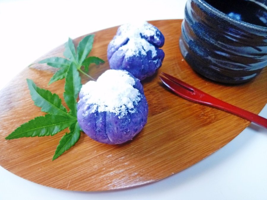 らく旨　紫芋のチーズ茶巾絞りの写真